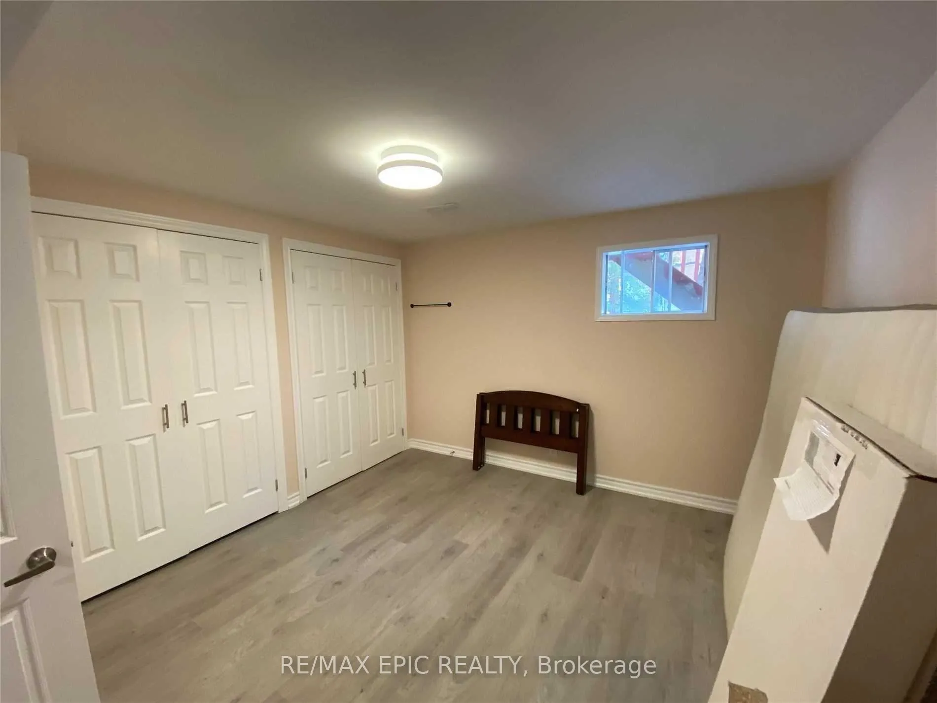 Photo 16 of 94 Pinewood Drive, Vaughan, Crestwood-Springfarm-Yorkhill — HOMEH