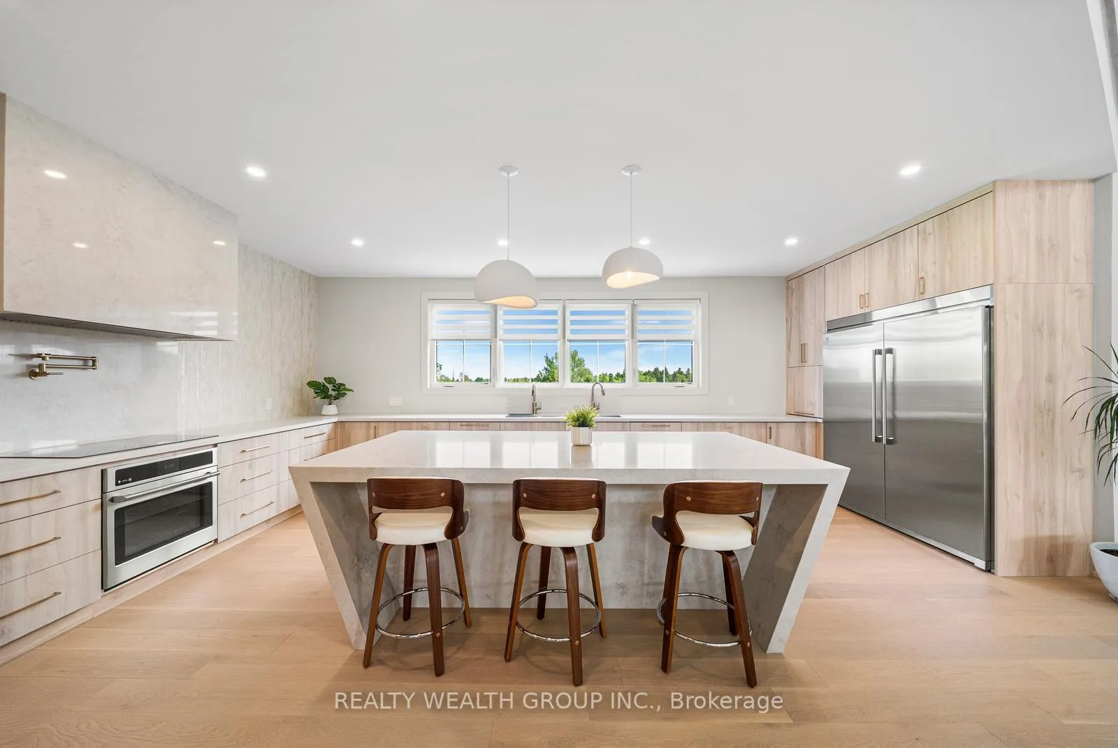 Photo 13 of 105 Franklin Crescent, Whitby, Rural Whitby — HOMEH