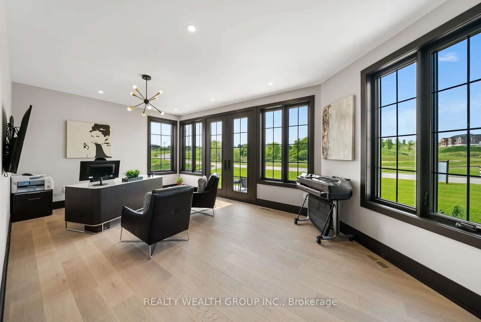 Photo 20 of 105 Franklin Crescent, Whitby, Rural Whitby — HOMEH