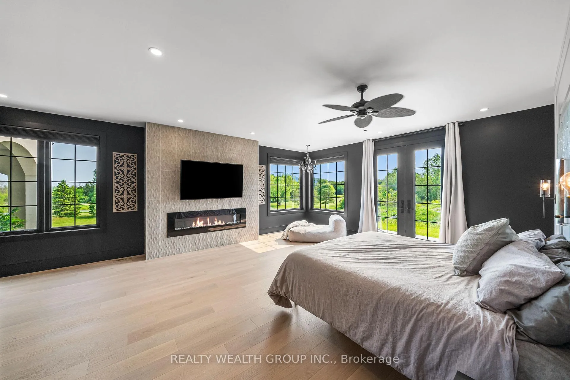 Photo 22 of 105 Franklin Crescent, Whitby, Rural Whitby — HOMEH