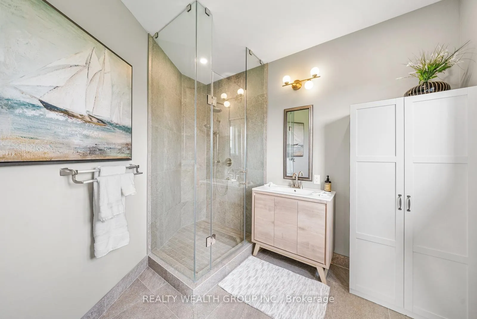 Photo 31 of 105 Franklin Crescent, Whitby, Rural Whitby — HOMEH