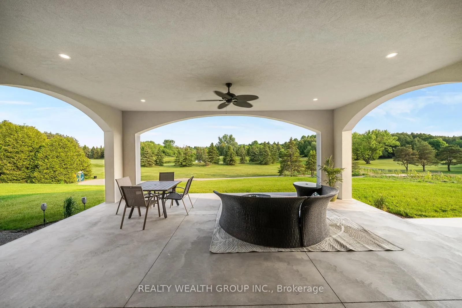 Photo 44 of 105 Franklin Crescent, Whitby, Rural Whitby — HOMEH