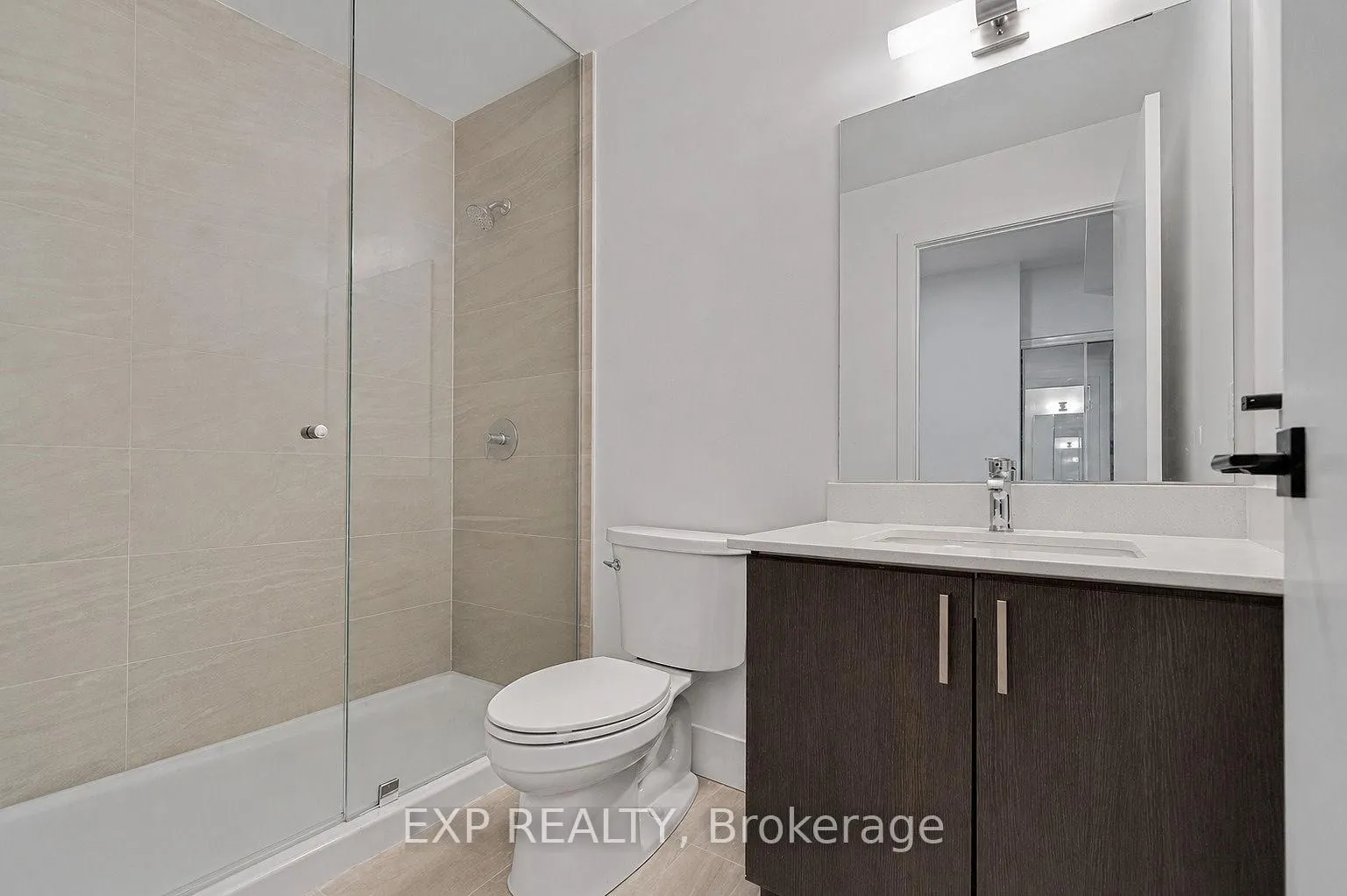 Photo 21 of Unit 902, 2782 Barton Street E, Hamilton, Riverdale — HOMEH