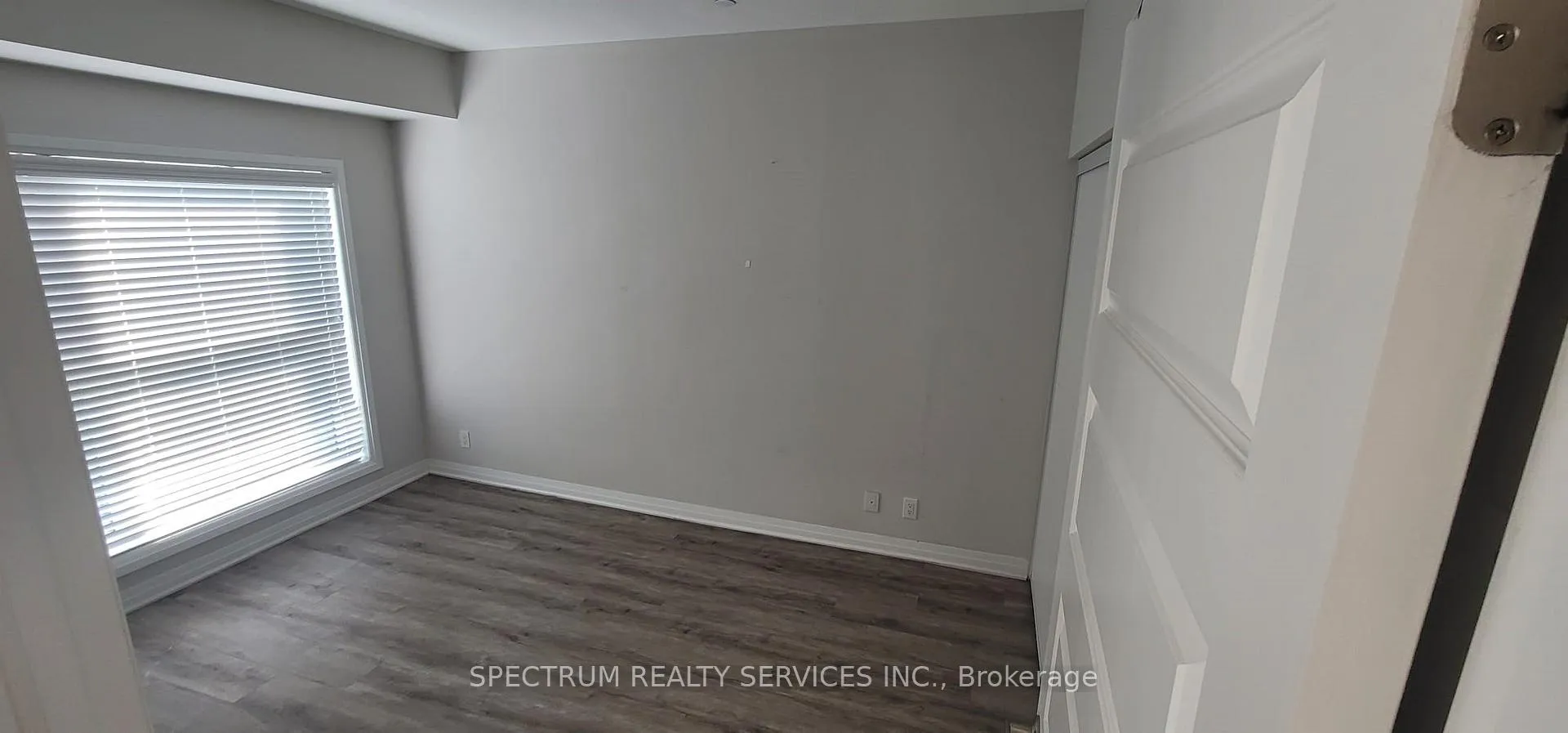 Photo 9 of Unit 423, 128 Grove Common, Oakville, Bronte — HOMEH