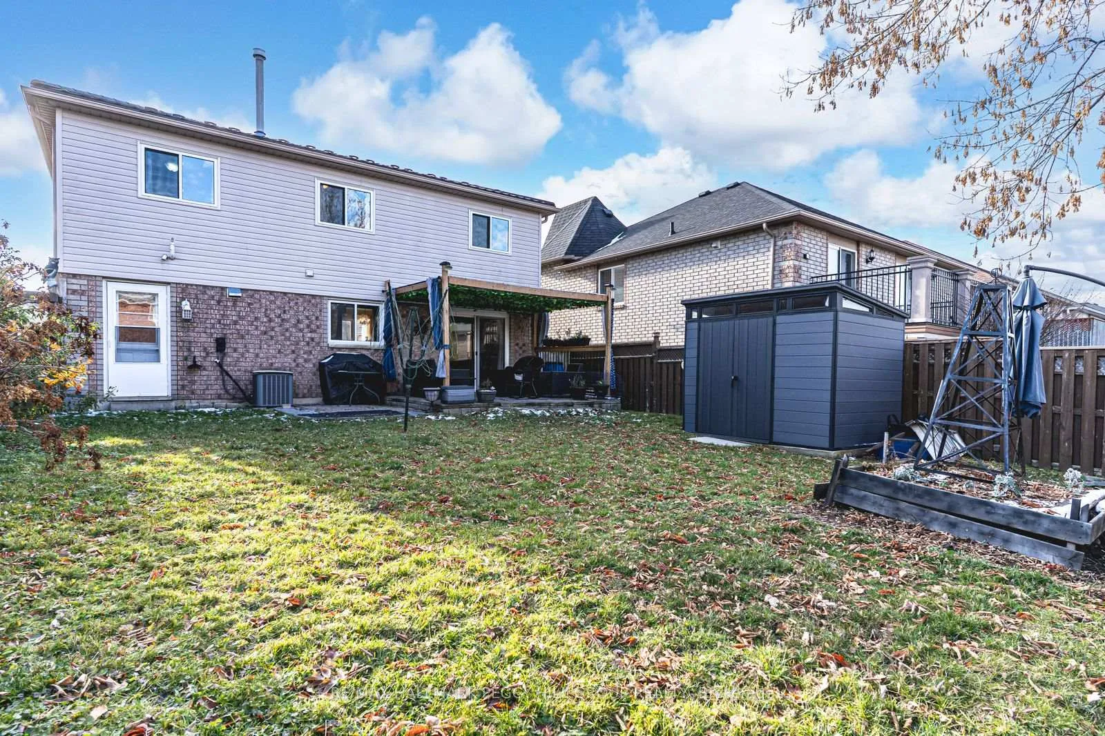 Photo 14 of 222 Country Lane, Barrie, Painswick South — HOMEH