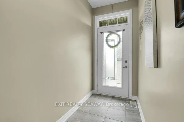 Photo 4 of 3108 Mauricy Crescent, Cornwall — HOMEH