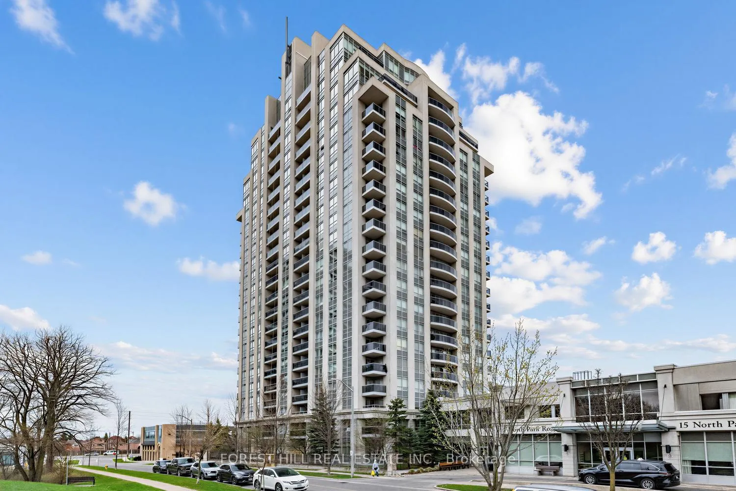 Front of Unit 511, 7 North Park Road