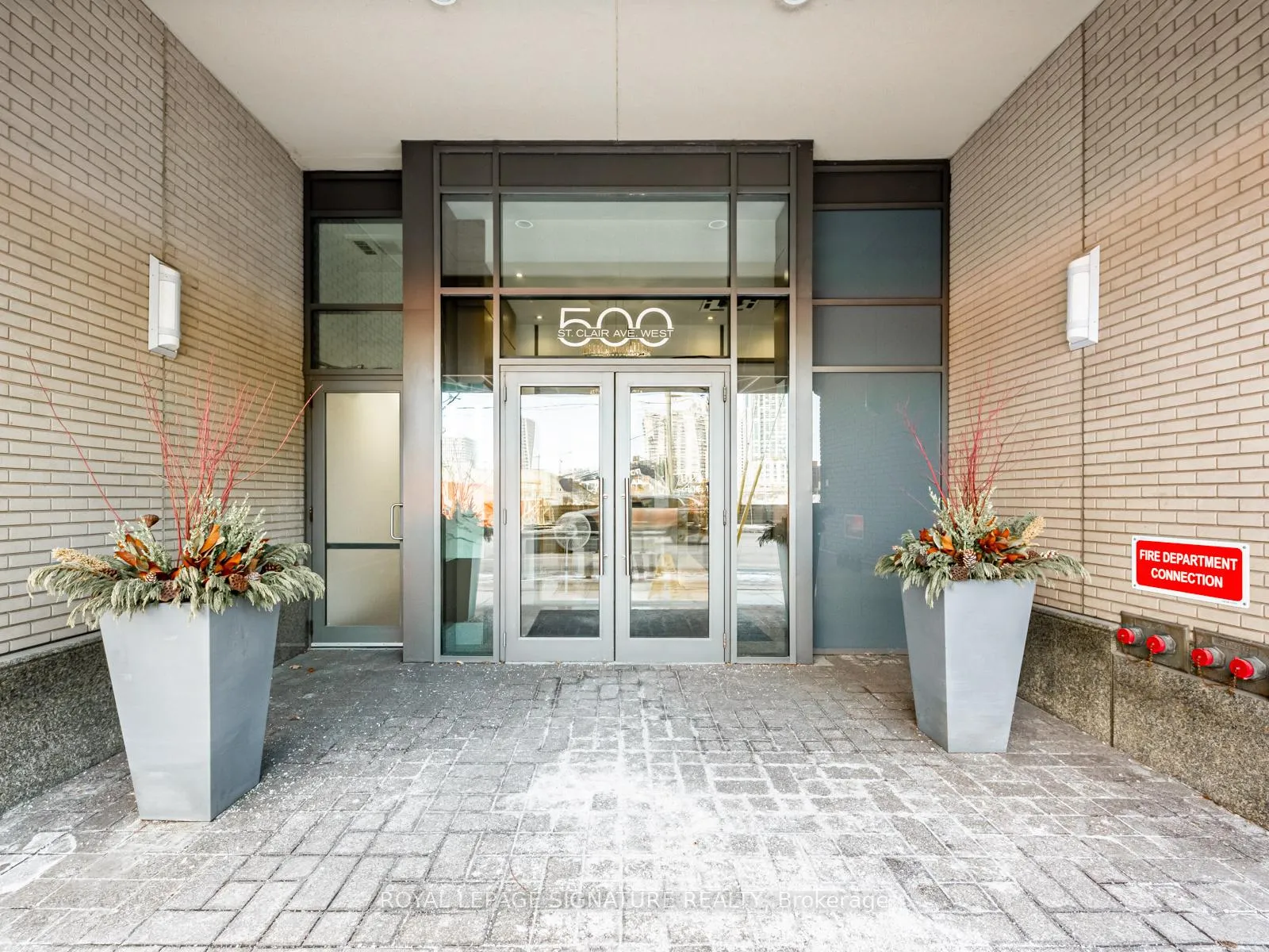 Photo 2 of Unit 1607, 500 St Clair Avenue W, Toronto, Forest Hill South — HOMEH