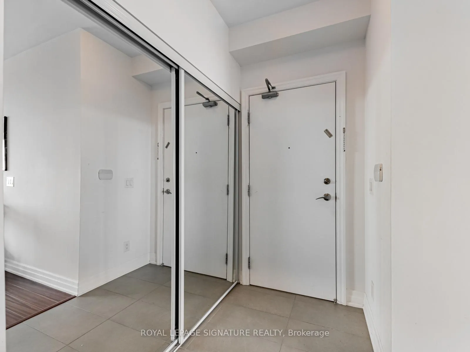 Photo 3 of Unit 1607, 500 St Clair Avenue W, Toronto, Forest Hill South — HOMEH