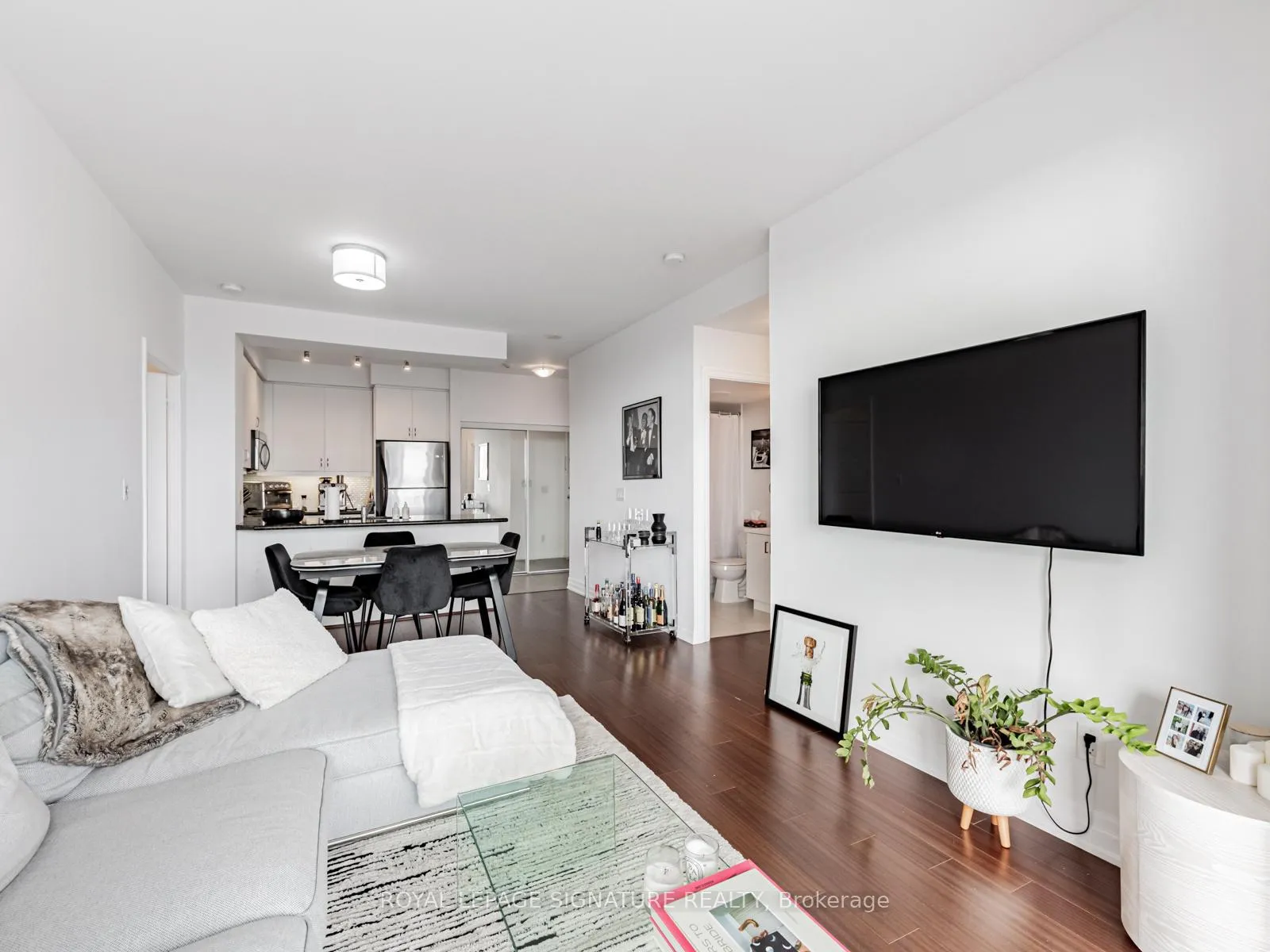 Photo 13 of Unit 1607, 500 St Clair Avenue W, Toronto, Forest Hill South — HOMEH