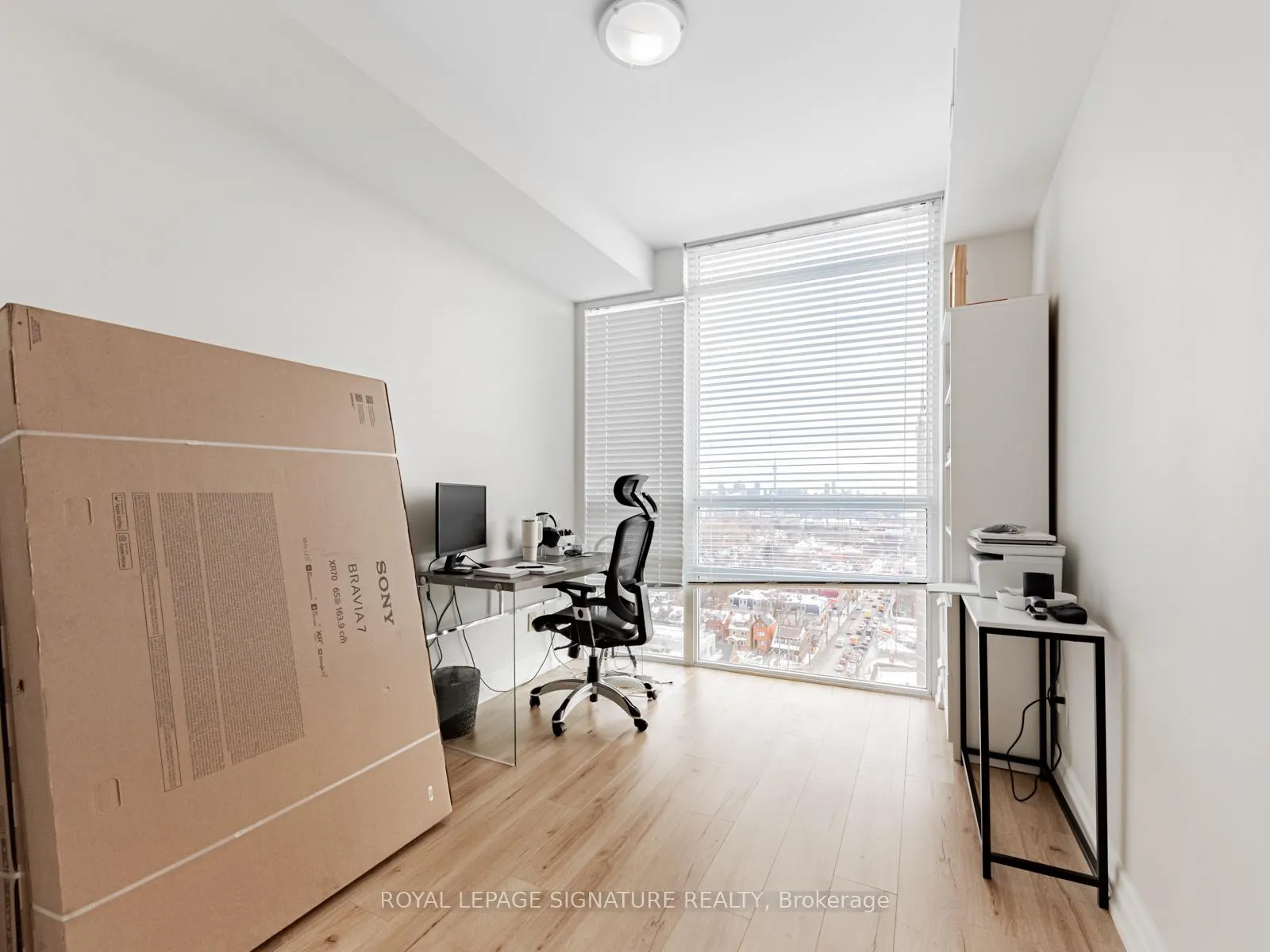 Photo 14 of Unit 1607, 500 St Clair Avenue W, Toronto, Forest Hill South — HOMEH