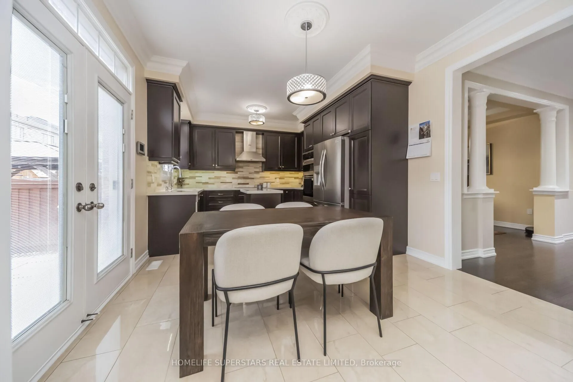 Photo 12 of 8 Lisson Crescent, Brampton, Credit Valley — HOMEH