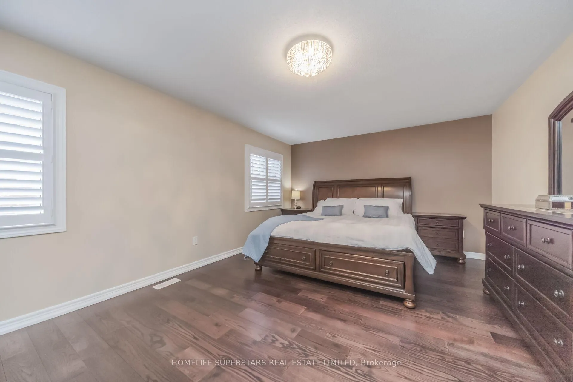 Photo 20 of 8 Lisson Crescent, Brampton, Credit Valley — HOMEH
