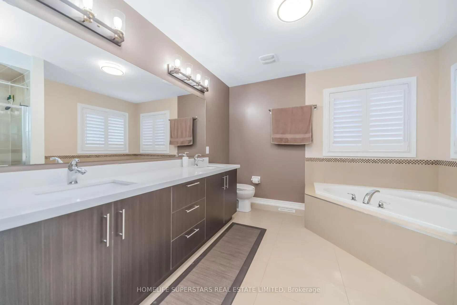Photo 22 of 8 Lisson Crescent, Brampton, Credit Valley — HOMEH