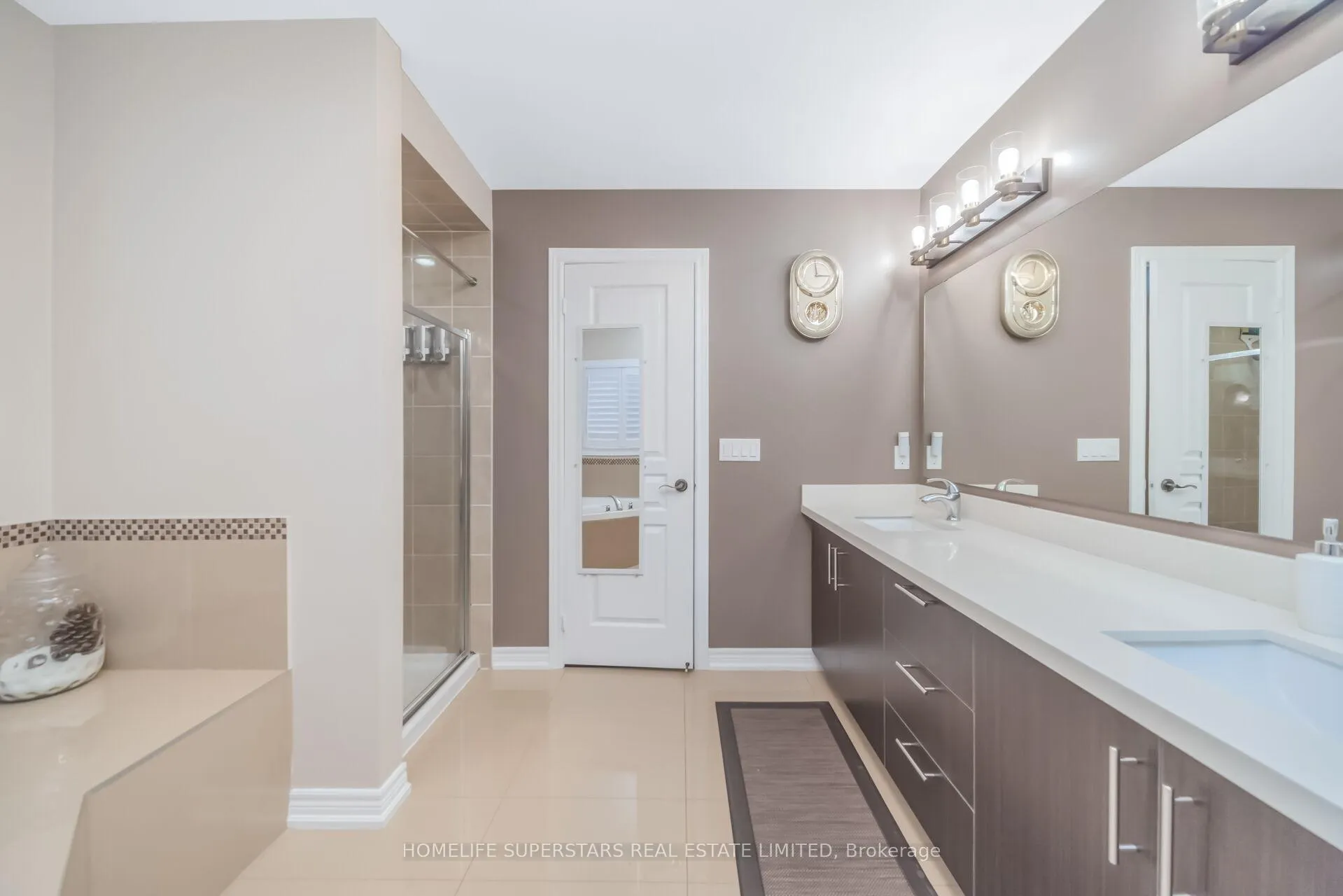 Photo 24 of 8 Lisson Crescent, Brampton, Credit Valley — HOMEH