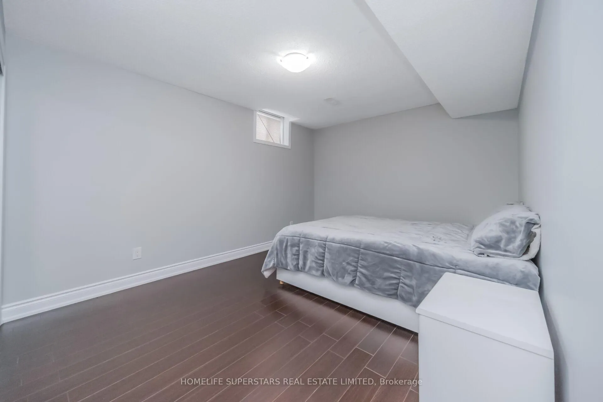 Photo 41 of 8 Lisson Crescent, Brampton, Credit Valley — HOMEH