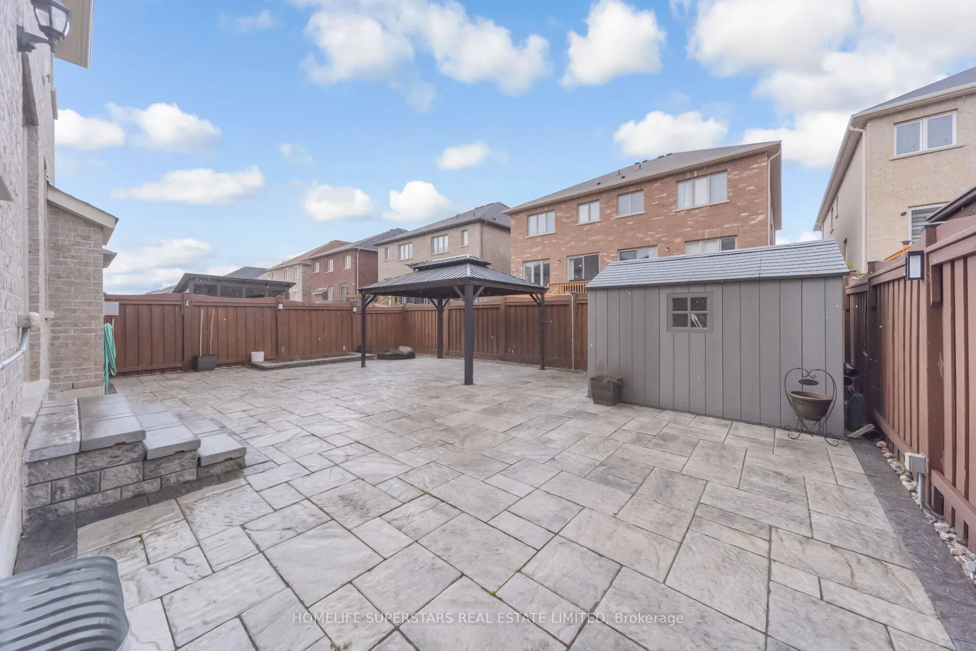 Photo 48 of 8 Lisson Crescent, Brampton, Credit Valley — HOMEH