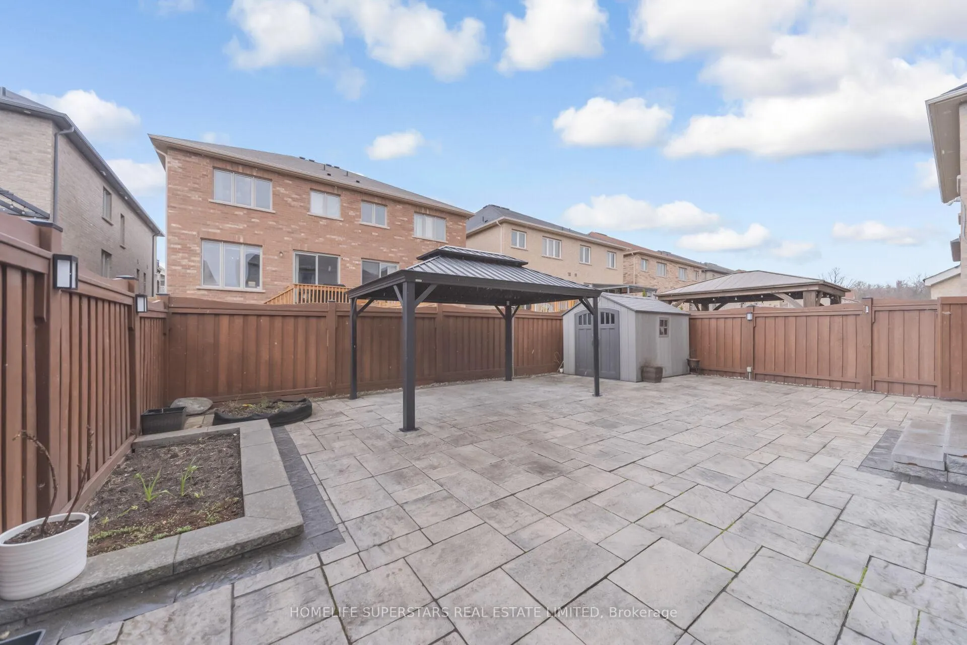 Photo 49 of 8 Lisson Crescent, Brampton, Credit Valley — HOMEH