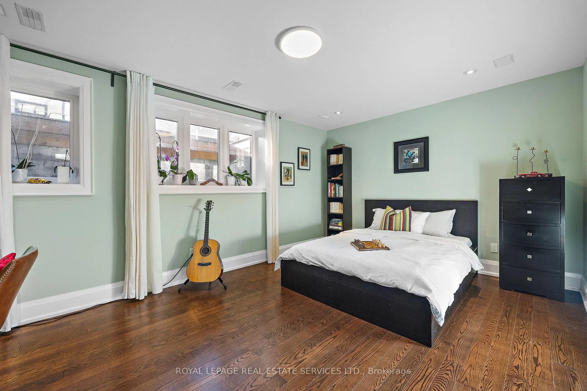 Photo 30 of 55 Stibbard Avenue, Toronto, Mount Pleasant East — HOMEH