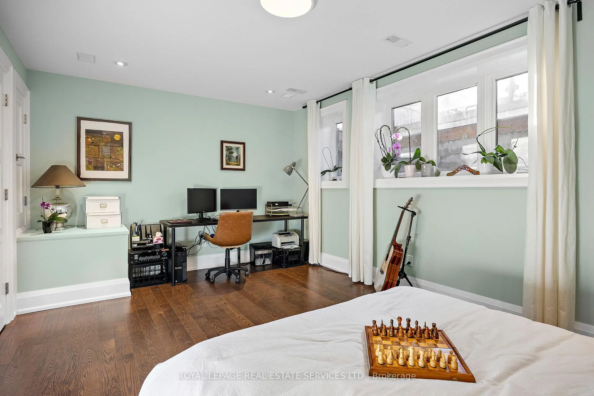 Photo 31 of 55 Stibbard Avenue, Toronto, Mount Pleasant East — HOMEH