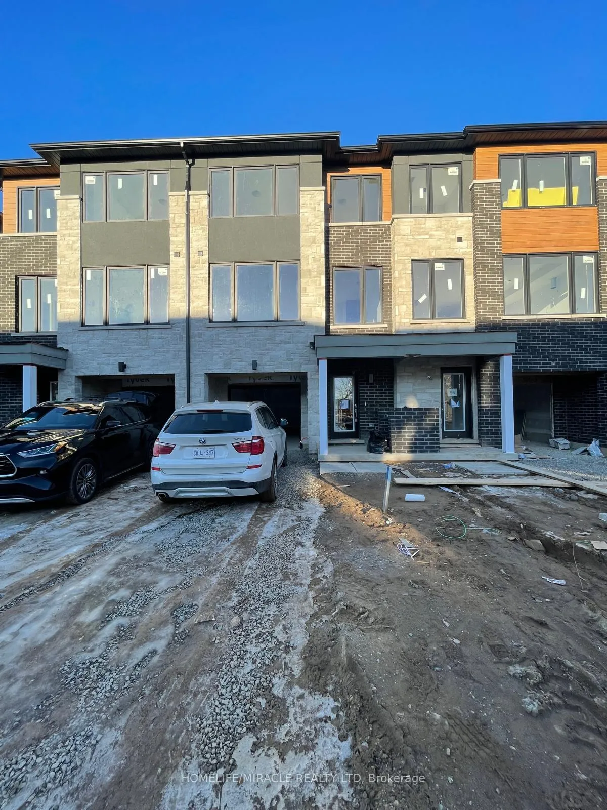 Photo 1 of 87 Windtree Way, Halton Hills, Georgetown — HOMEH