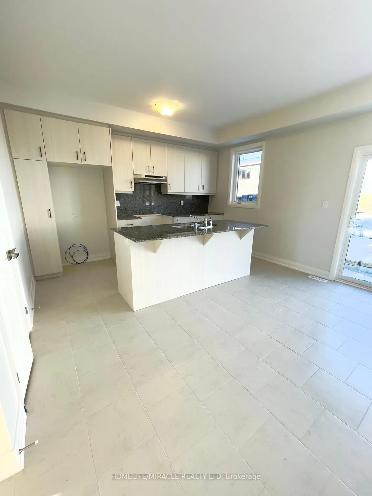Photo 16 of 87 Windtree Way, Halton Hills, Georgetown — HOMEH