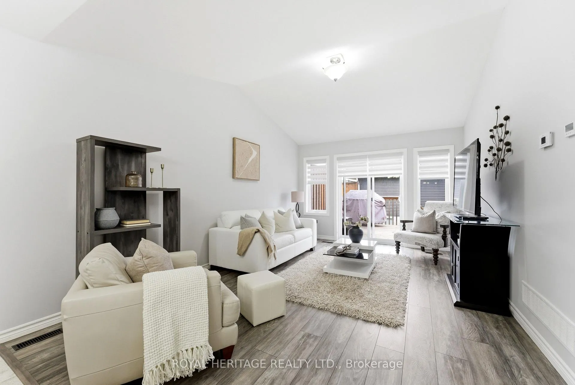 Photo 18 of 10 Sandhu Crescent, Belleville, Belleville Ward — HOMEH
