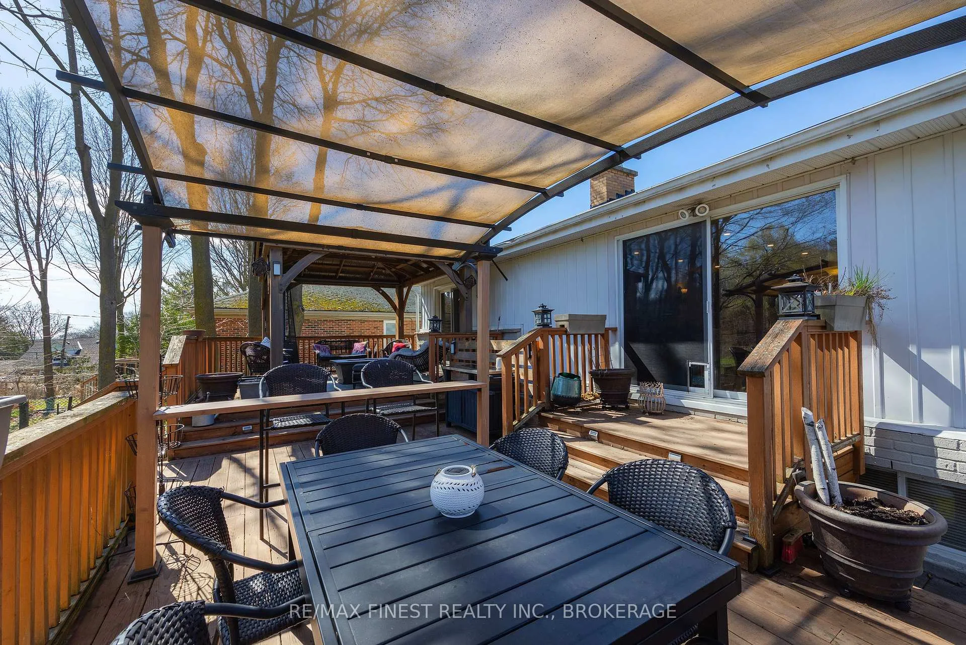 Photo 7 of 316 Glengarry Road, Kingston, West of Sir John A. Blvd — HOMEH