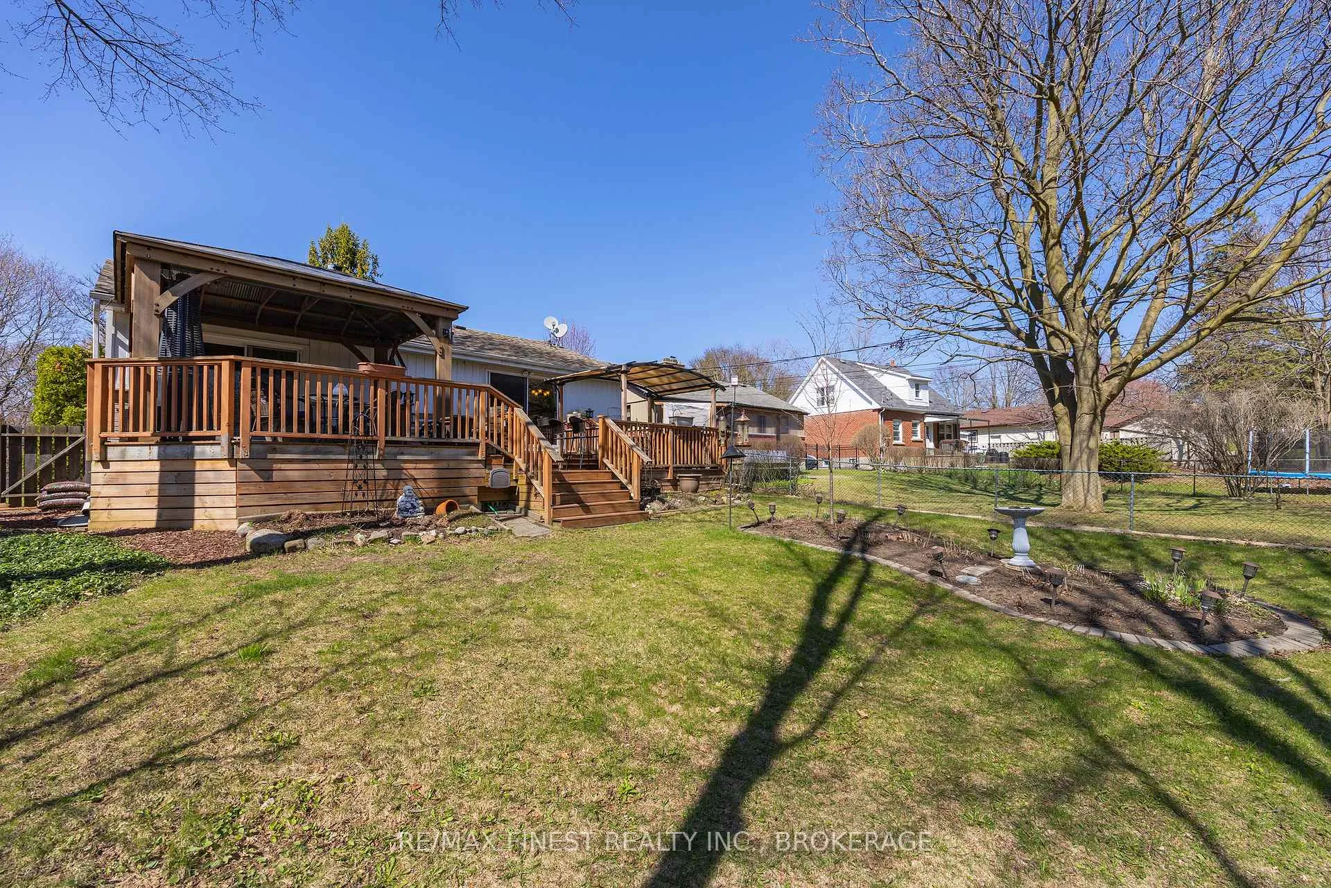 Photo 13 of 316 Glengarry Road, Kingston, West of Sir John A. Blvd — HOMEH