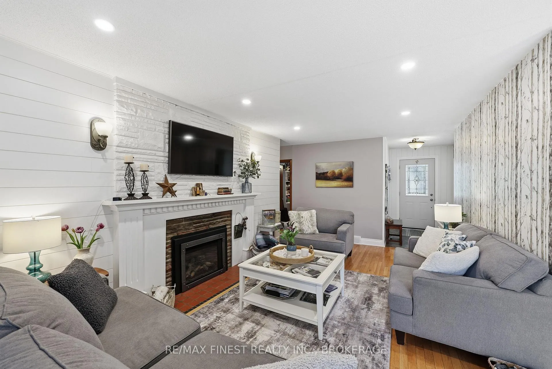Photo 22 of 316 Glengarry Road, Kingston, West of Sir John A. Blvd — HOMEH