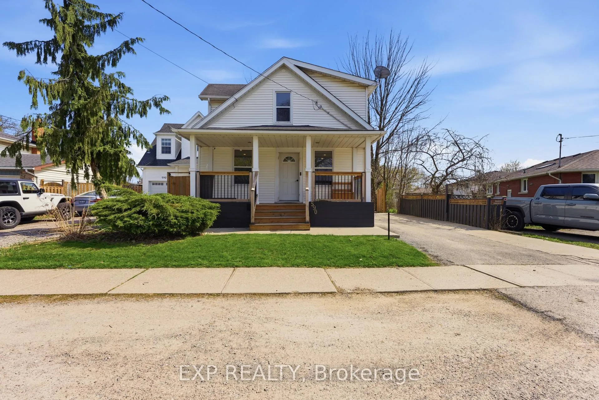 Photo 1 of 590 Scott Street, St. Catharines, Carlton/Bunting — HOMEH