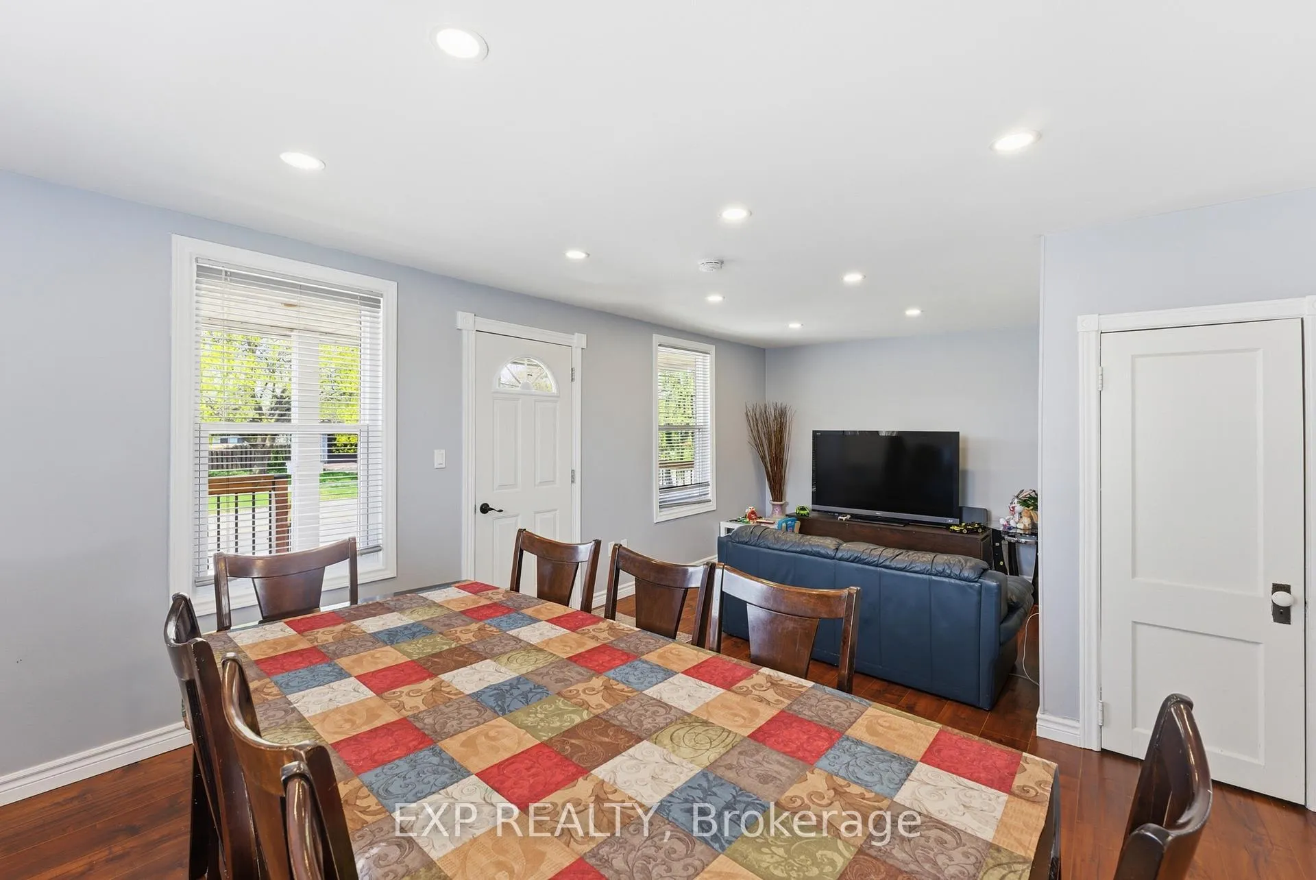 Photo 7 of 590 Scott Street, St. Catharines, Carlton/Bunting — HOMEH