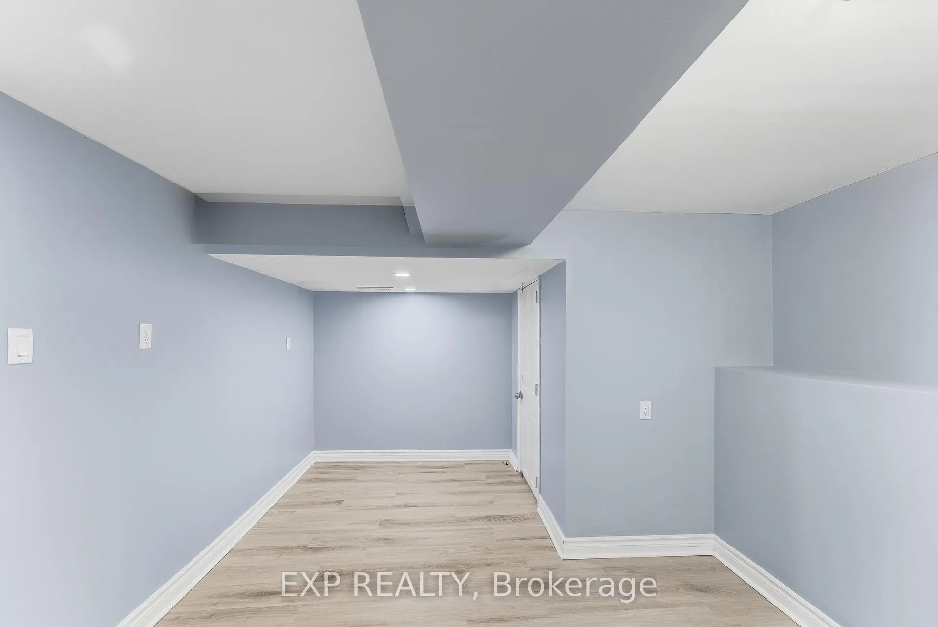 Photo 22 of 590 Scott Street, St. Catharines, Carlton/Bunting — HOMEH