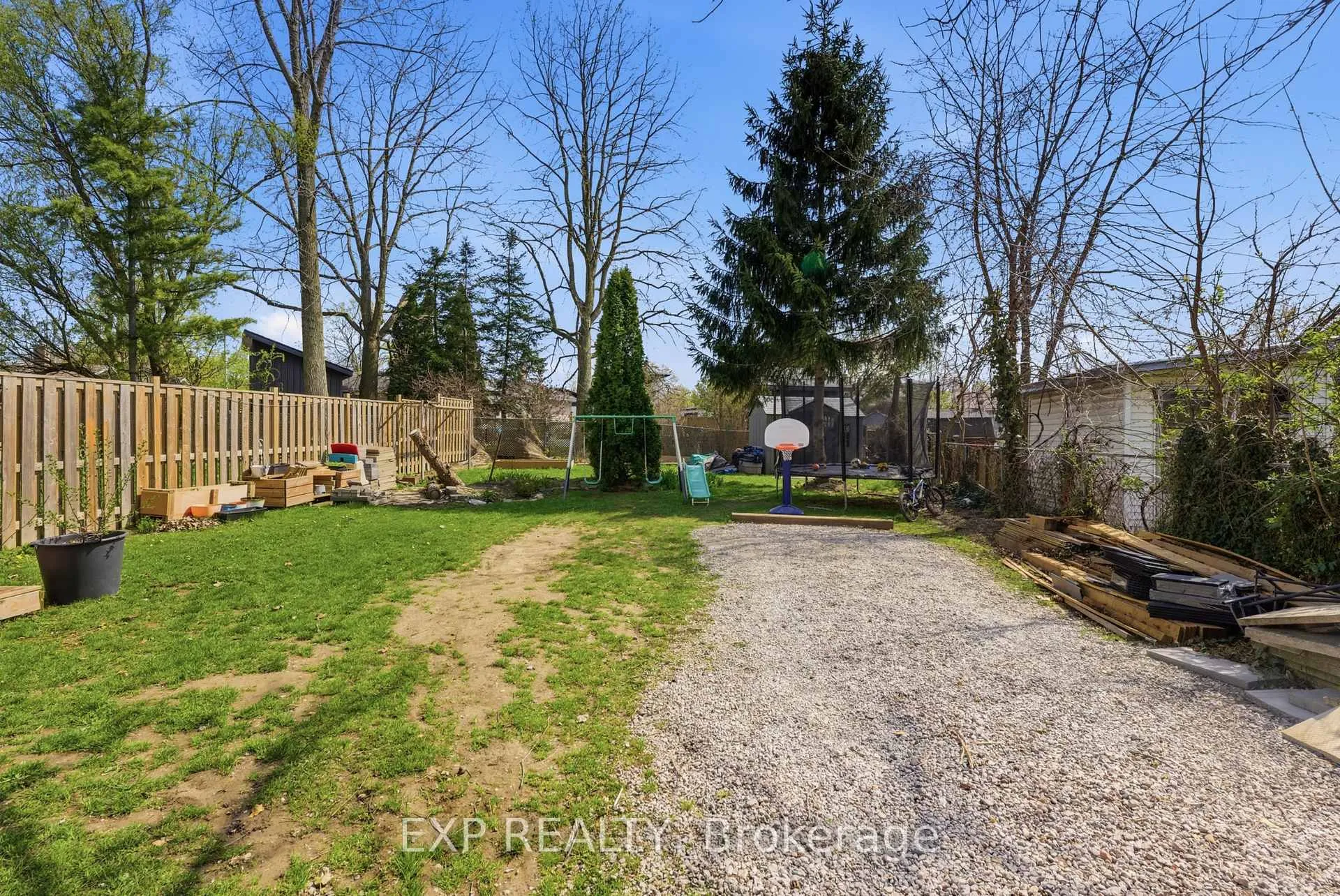 Photo 27 of 590 Scott Street, St. Catharines, Carlton/Bunting — HOMEH