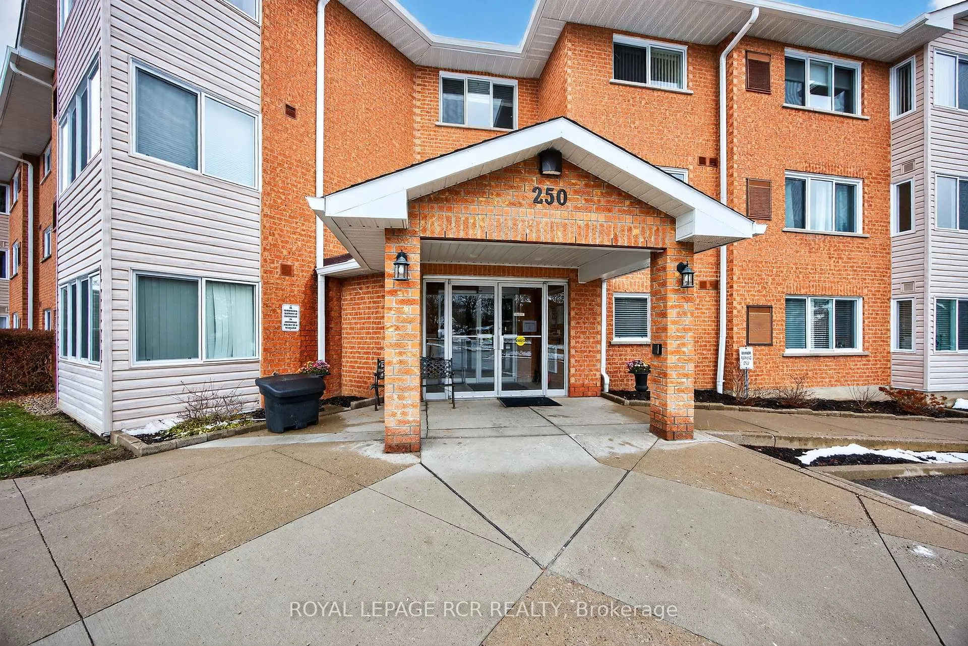 Photo of Unit 310, 250 Robert Street