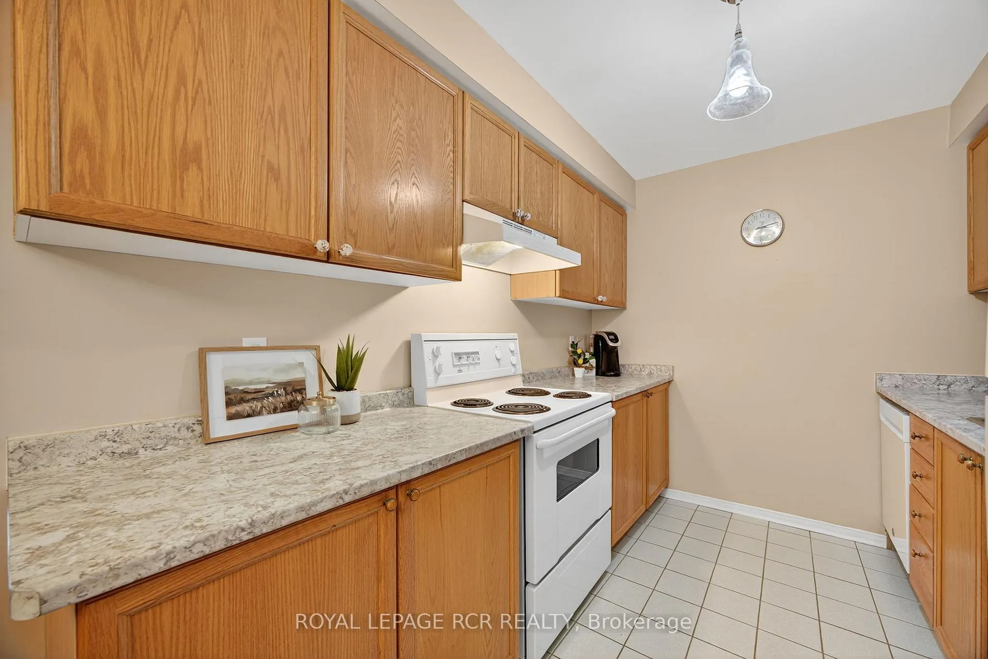 Photo 4 of Unit 310, 250 Robert Street, Shelburne — HOMEH