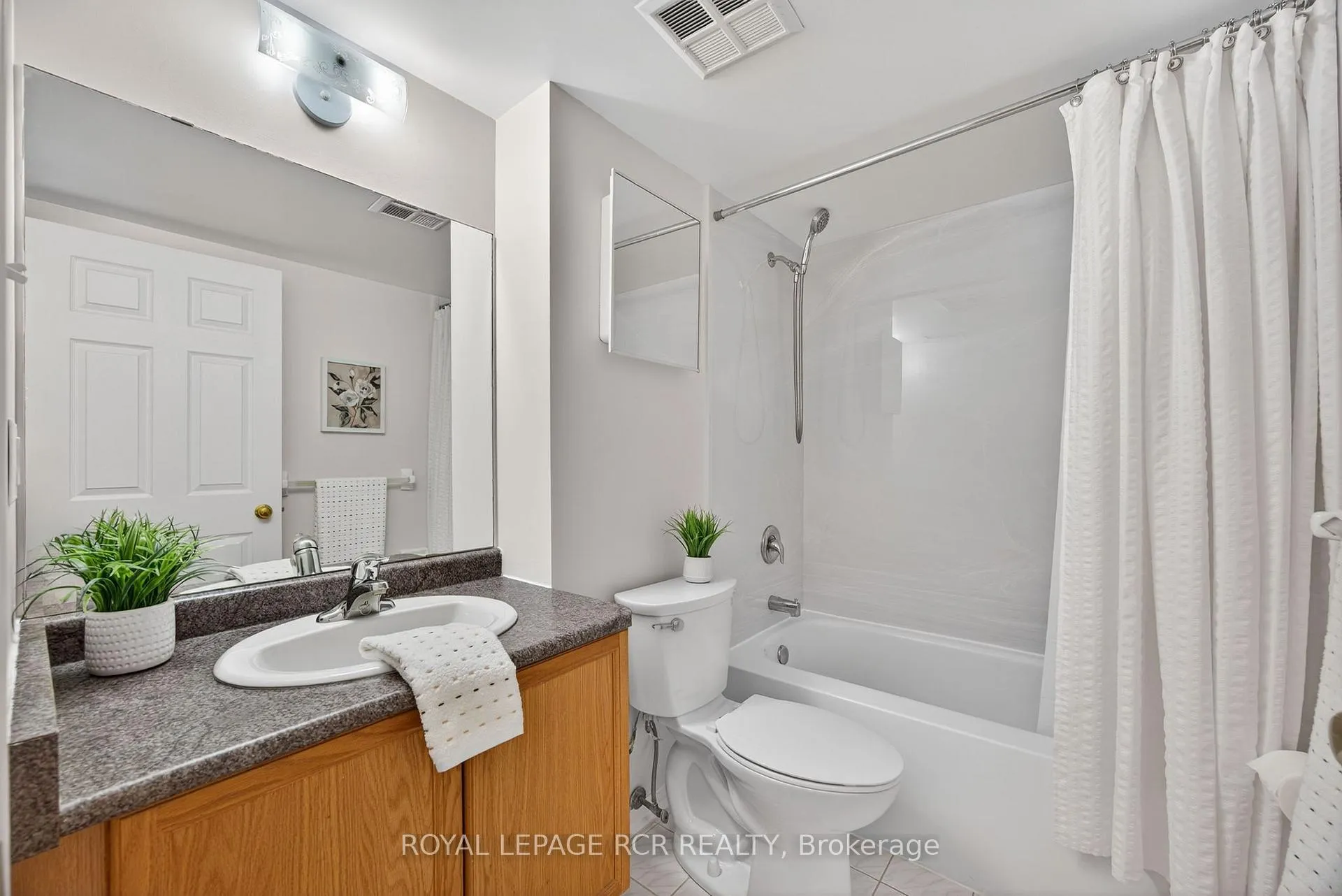 Photo 12 of Unit 310, 250 Robert Street, Shelburne — HOMEH