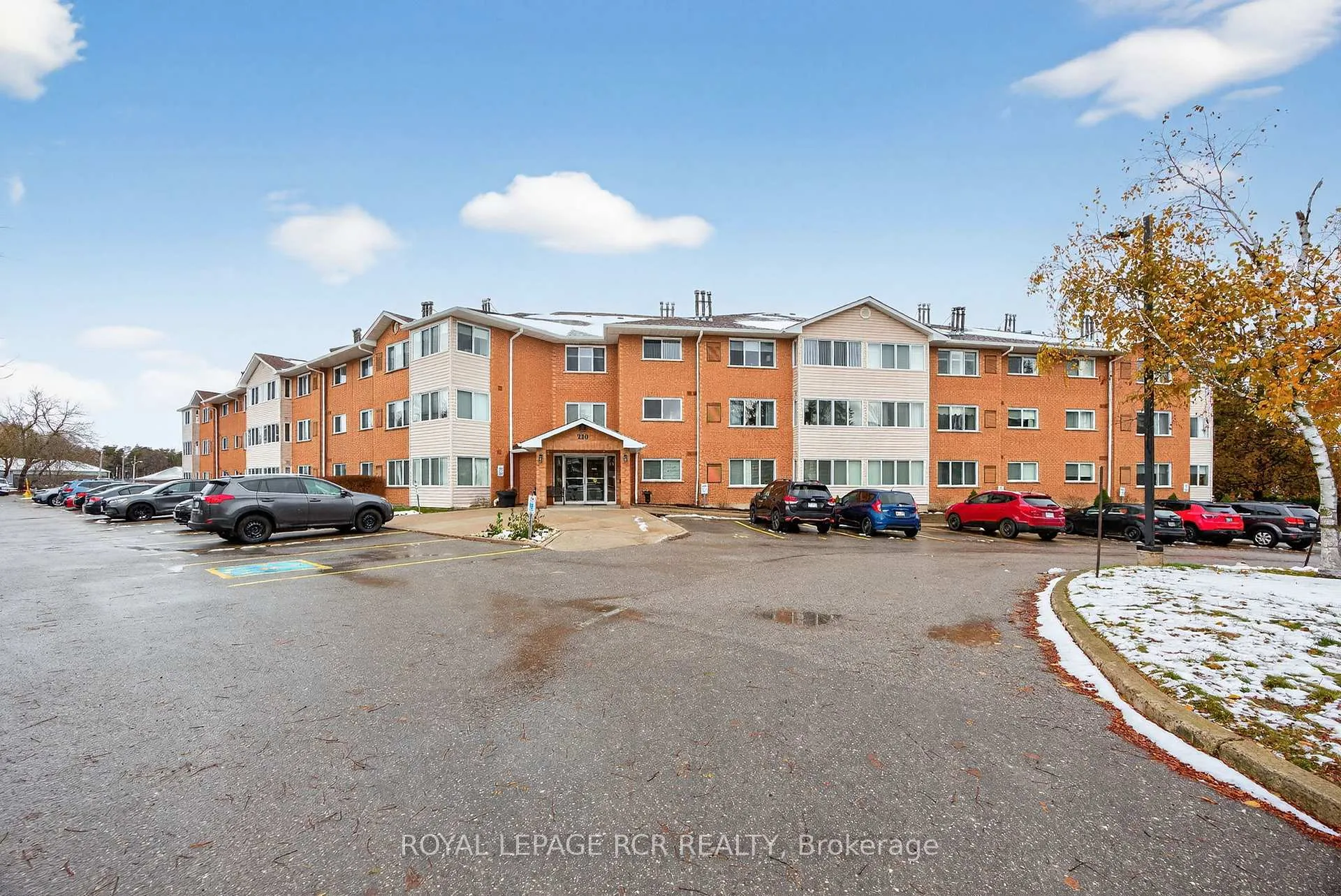 Photo 15 of Unit 310, 250 Robert Street, Shelburne — HOMEH