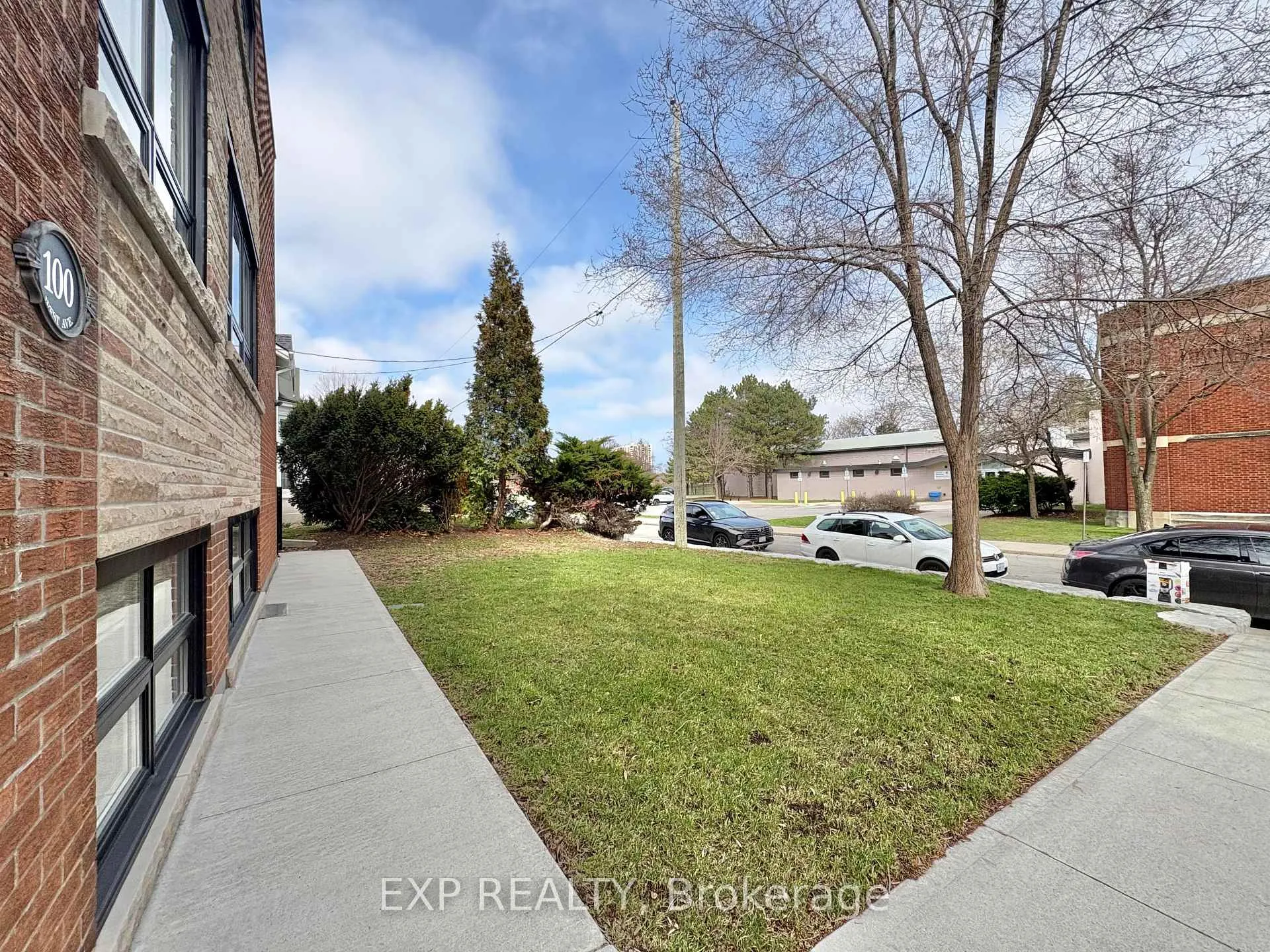 Photo 12 of Unit UNIT-1, 100 West Avenue, Hamilton, Stinson — HOMEH