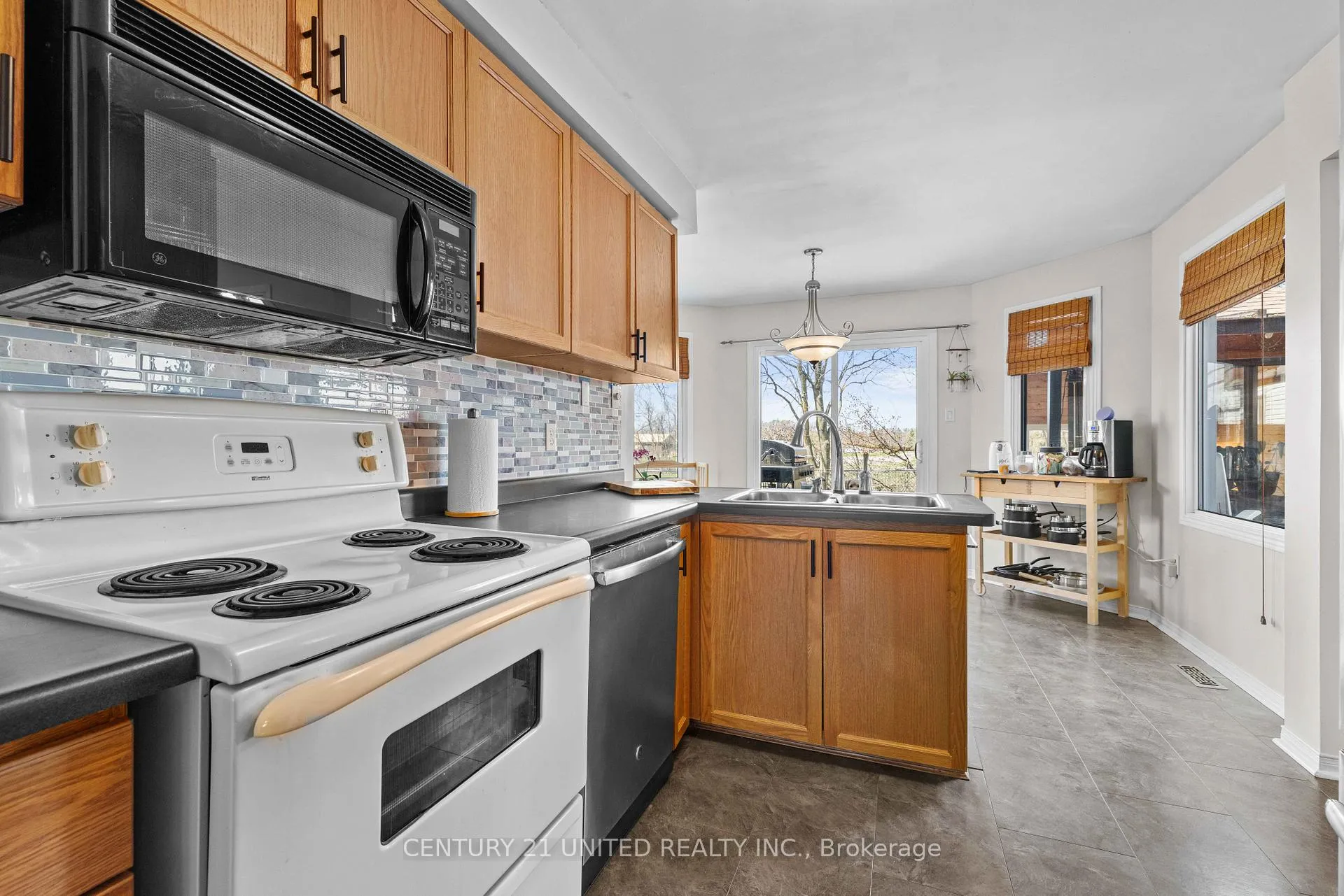 Photo 9 of 17 Maple Avenue, Asphodel-Norwood, Norwood — HOMEH