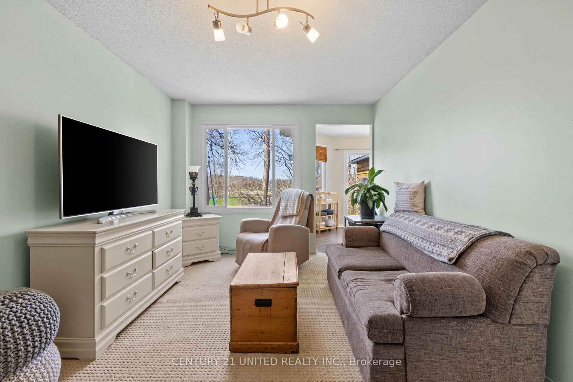 Photo 16 of 17 Maple Avenue, Asphodel-Norwood, Norwood — HOMEH