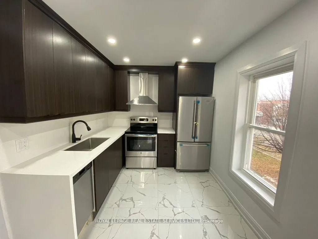 Photo 4 of Unit A, 76 Guelph Street, Halton Hills, Georgetown — HOMEH