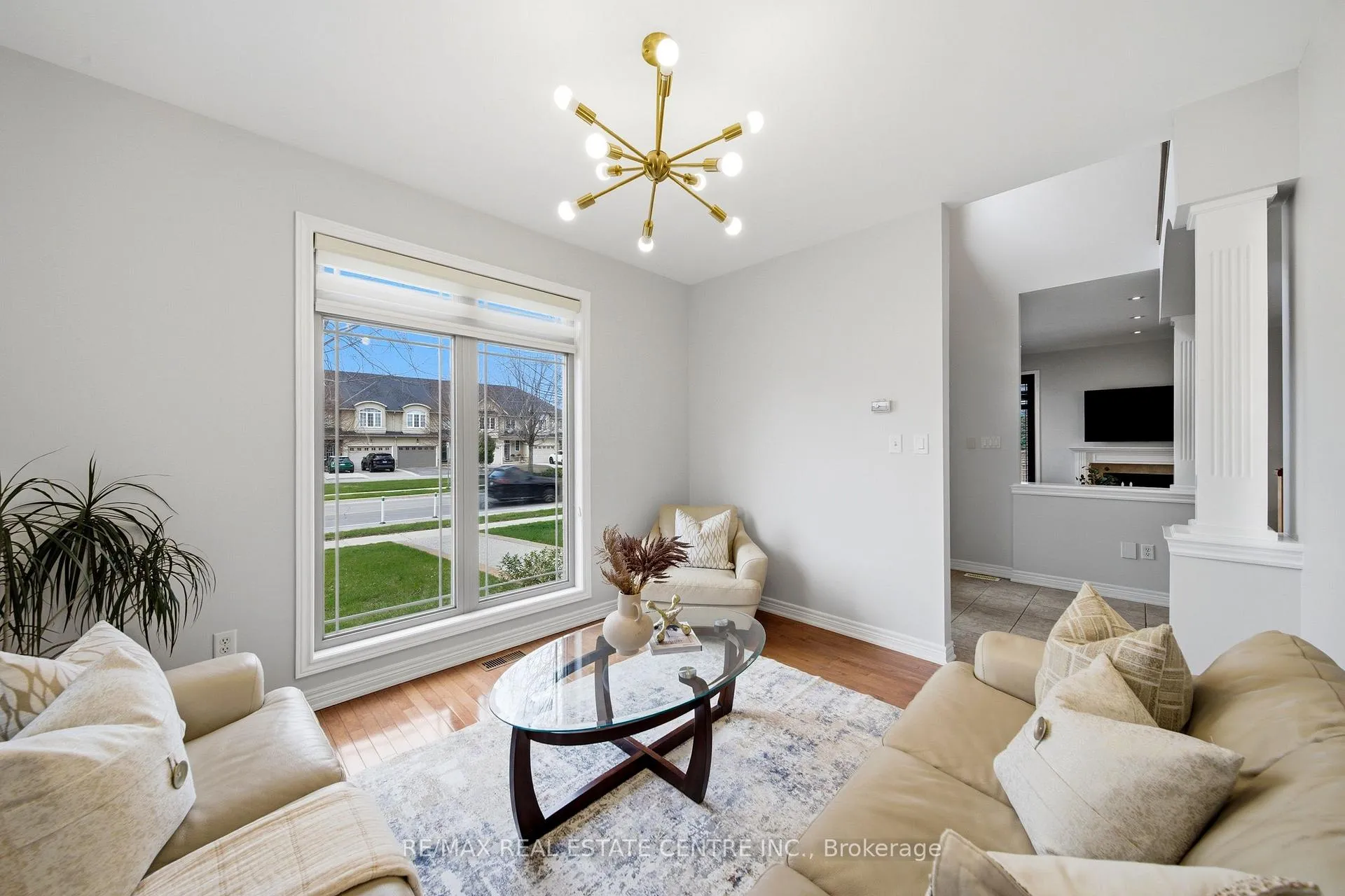 Photo 27 of 189 Cloverleaf Drive, Hamilton, Meadowlands — HOMEH