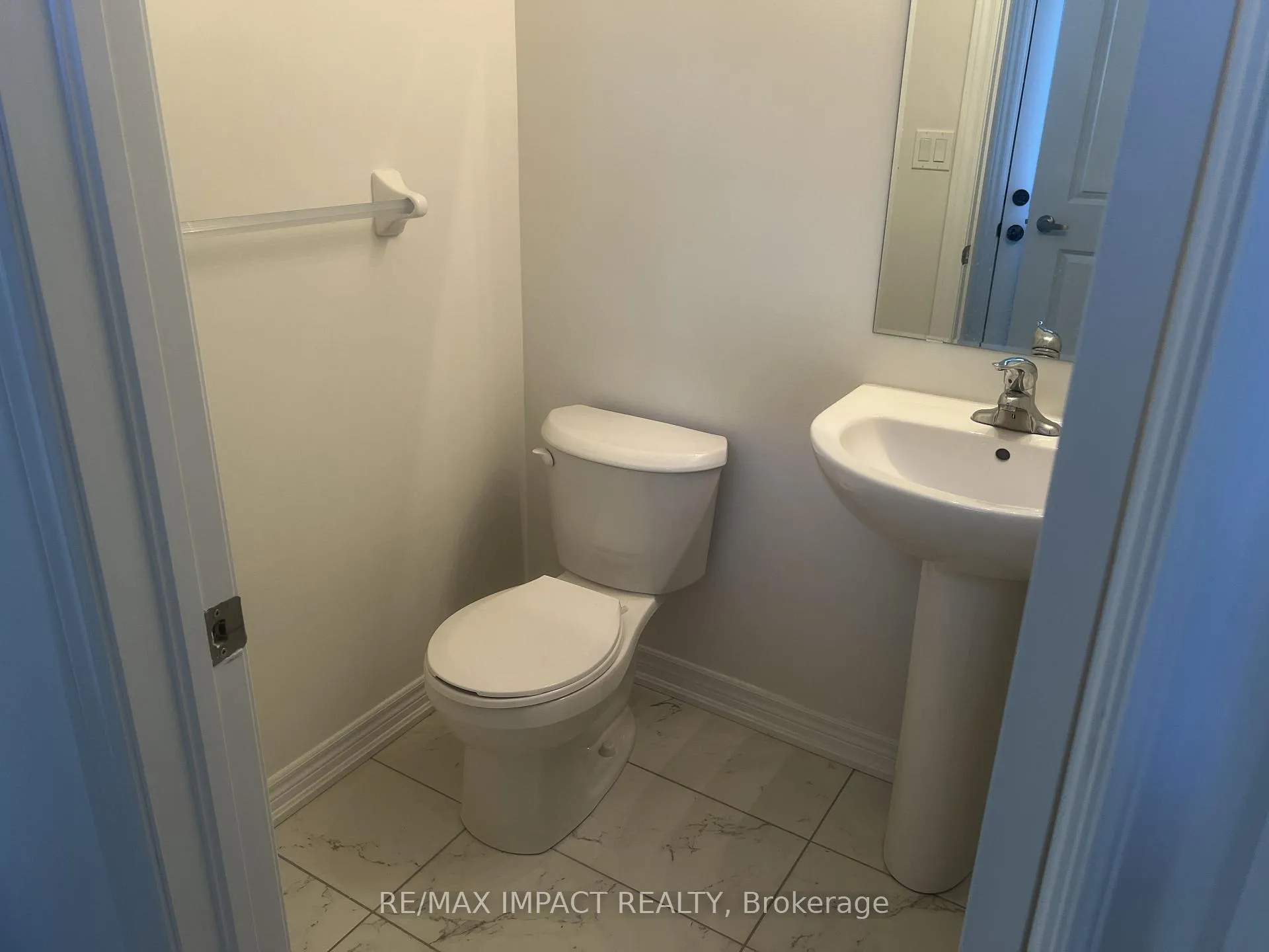 Photo 7 of 317 Coronation Road, Whitby, Rural Whitby — HOMEH