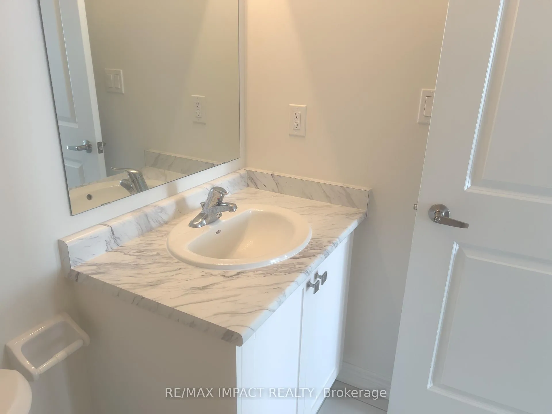 Photo 12 of 317 Coronation Road, Whitby, Rural Whitby — HOMEH