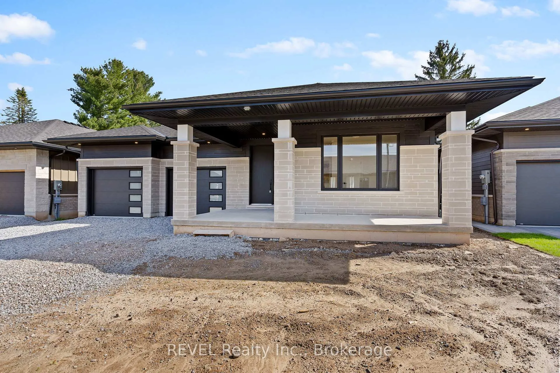 Photo 4 of 19 Accursi Crescent, Pelham, Fonthill — HOMEH