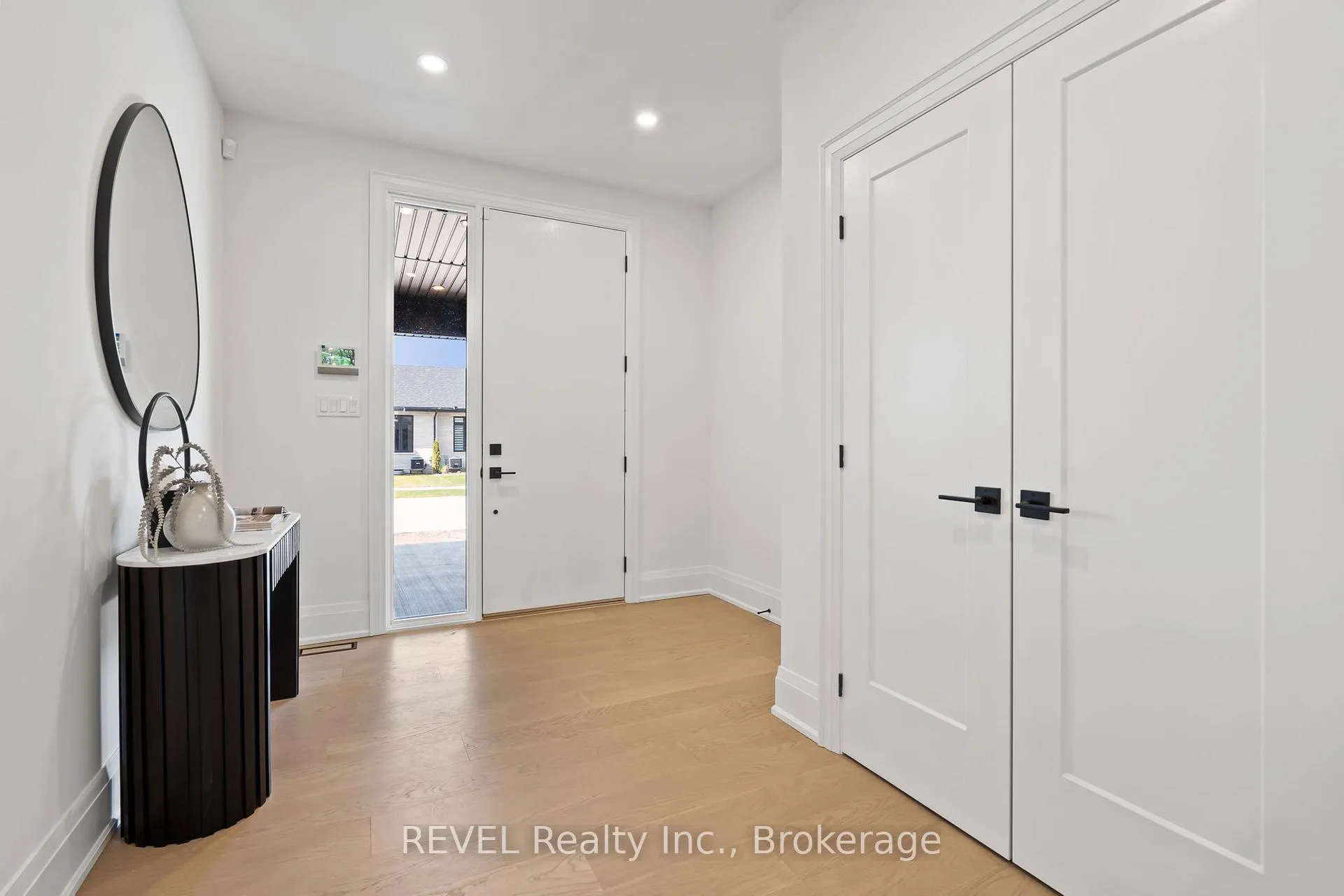 Photo 5 of 19 Accursi Crescent, Pelham, Fonthill — HOMEH