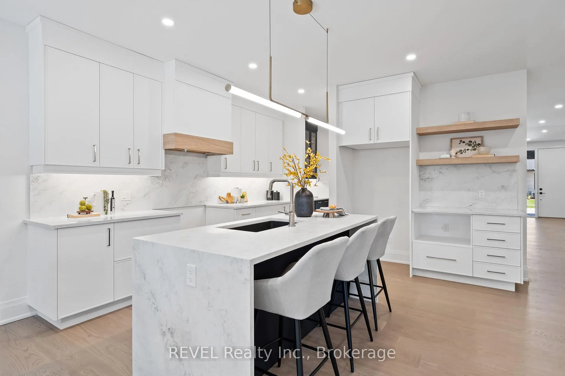 Photo 13 of 19 Accursi Crescent, Pelham, Fonthill — HOMEH
