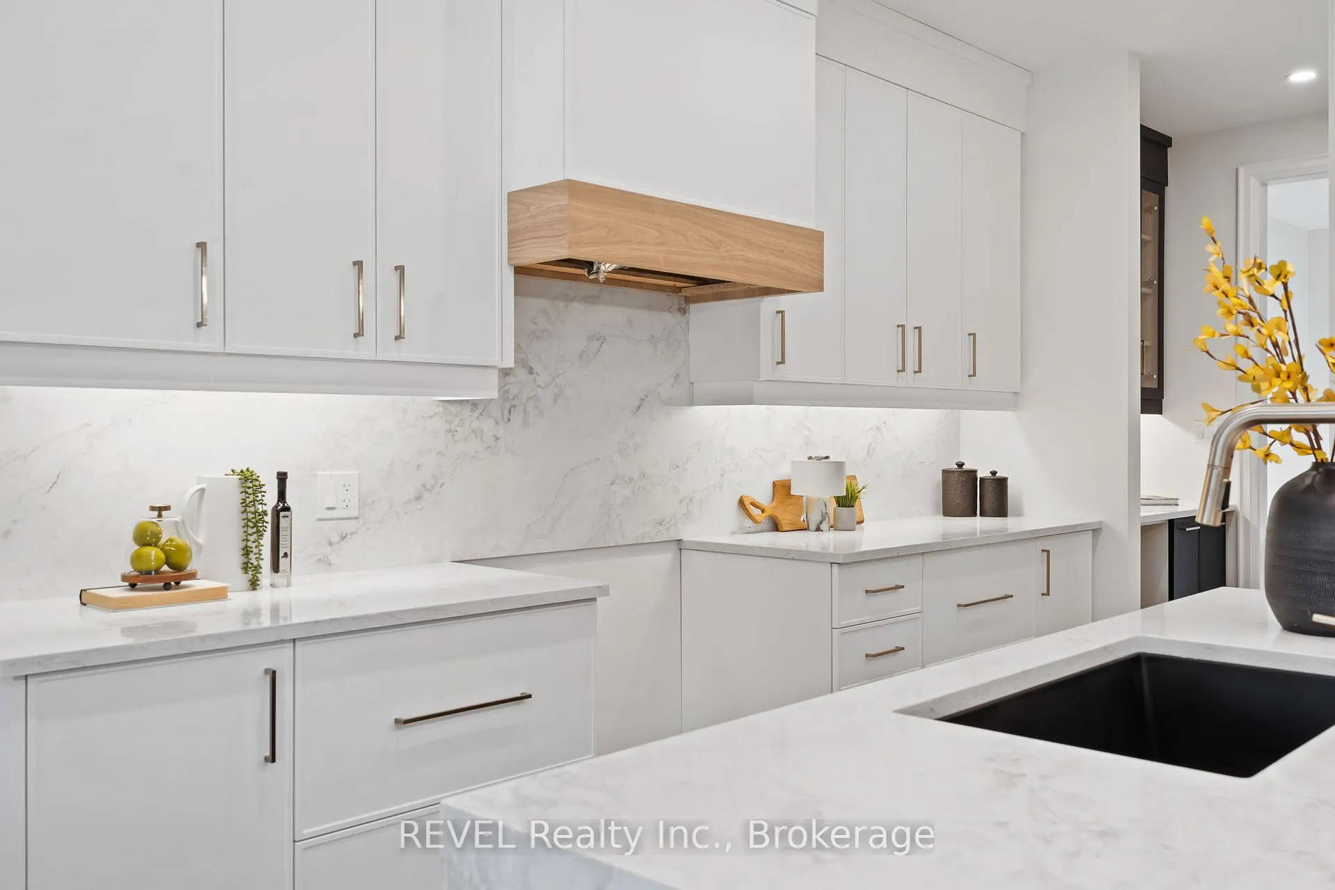 Photo 14 of 19 Accursi Crescent, Pelham, Fonthill — HOMEH