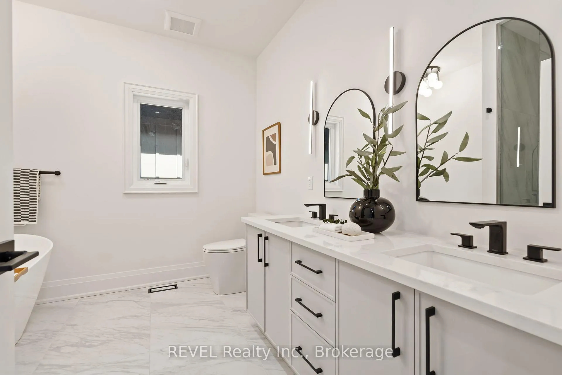 Photo 27 of 19 Accursi Crescent, Pelham, Fonthill — HOMEH